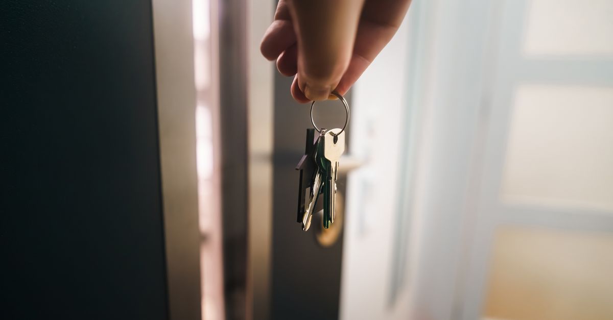 car key cutting machine — Bayonne Locksmiths